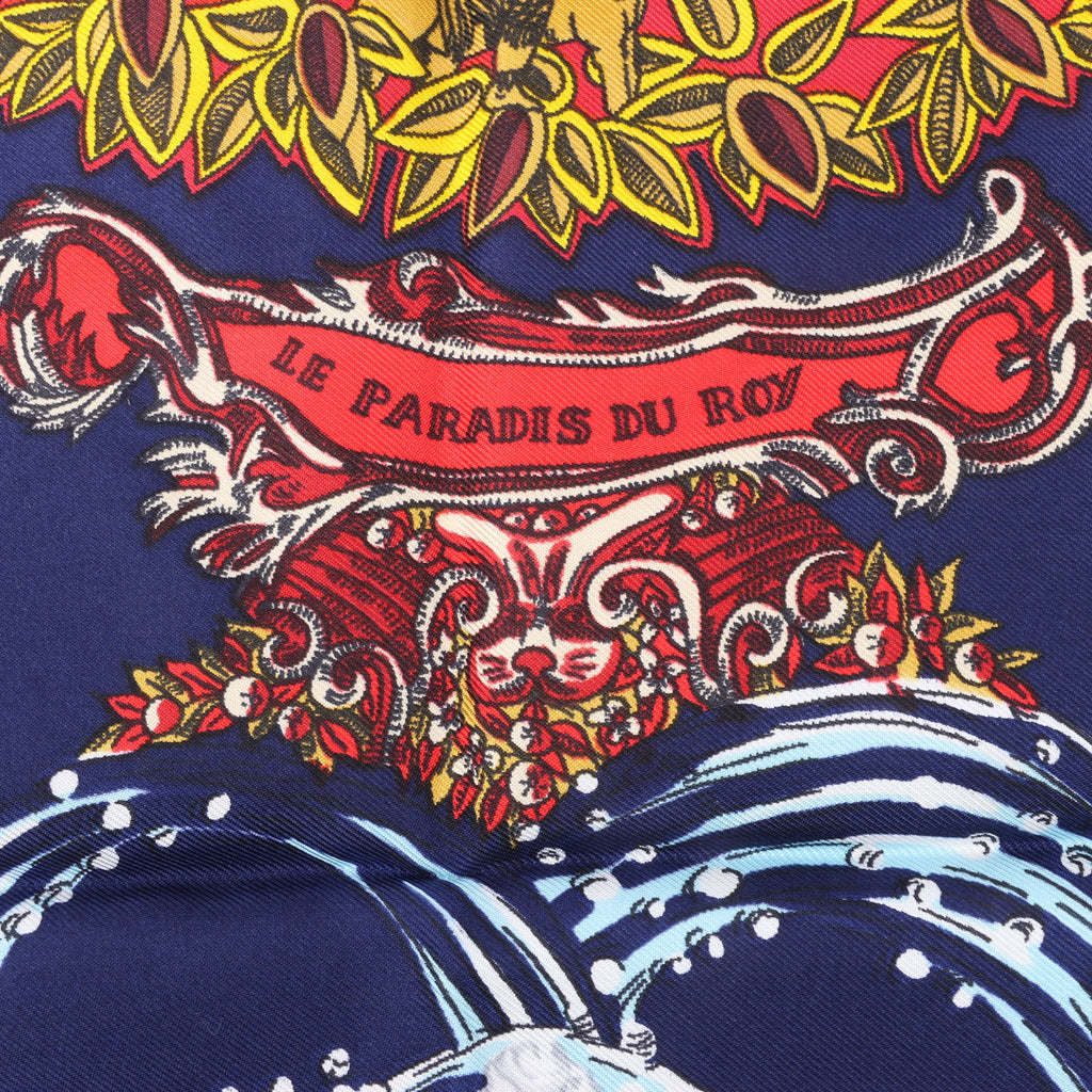 Hermès Carré 90 "LE PARADIS DU ROY" 100% Silk Scarf in Red