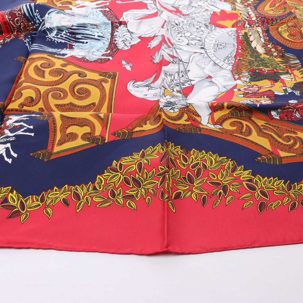 Hermès Carré 90 "LE PARADIS DU ROY" 100% Silk Scarf in Red