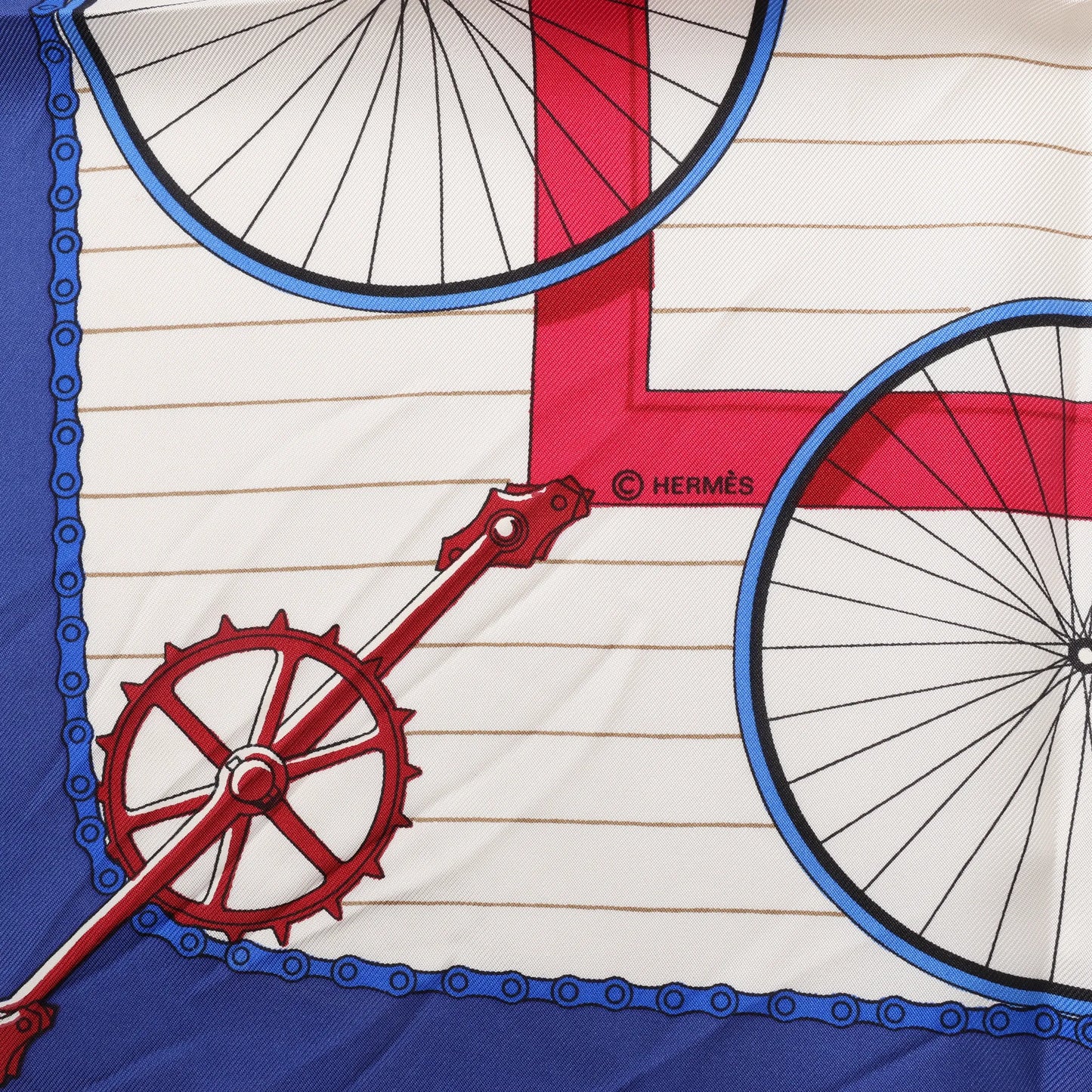 Hermès Carré 90 „LES BECANES“ Seidentaschentuch in Blau x Weiß