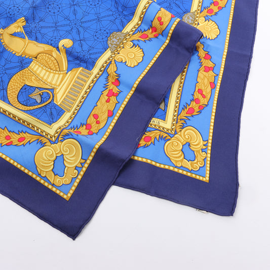 Hermès Carré 90 "LES BISSONE DE VENISE" Foulard 100% Soie en Bleu
