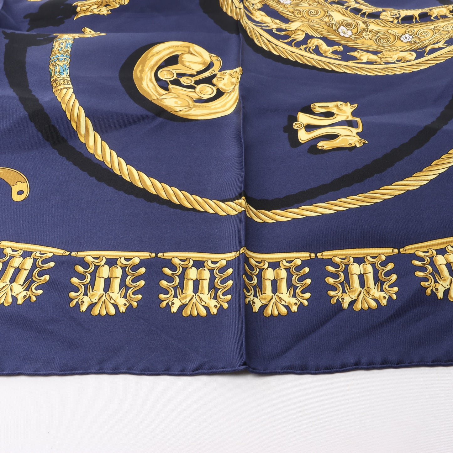 Hermès Carré 90 "LES CAVALIERS D'OR" 100% Silk Scarf in Navy Blue x Gold
