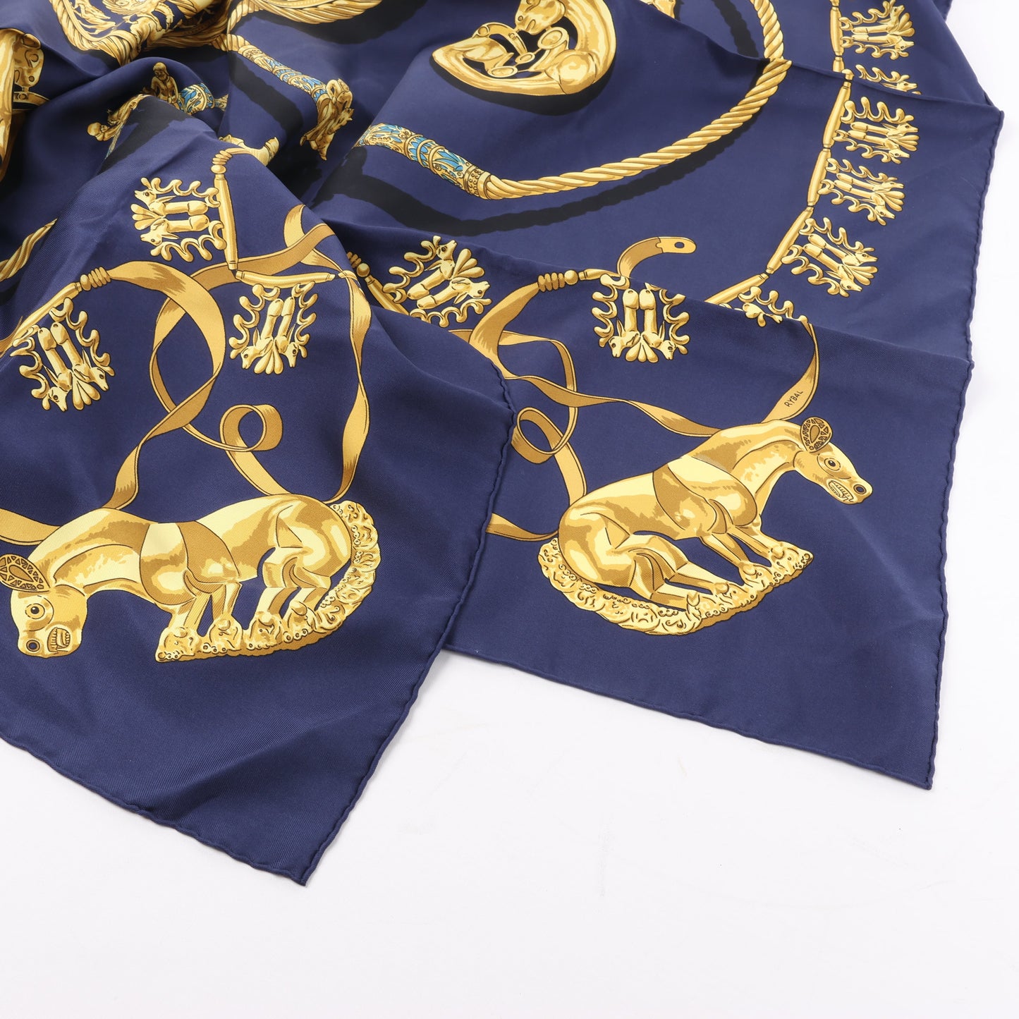 Hermès Carré 90 "LES CAVALIERS D'OR" 100% Silk Scarf in Navy Blue x Gold