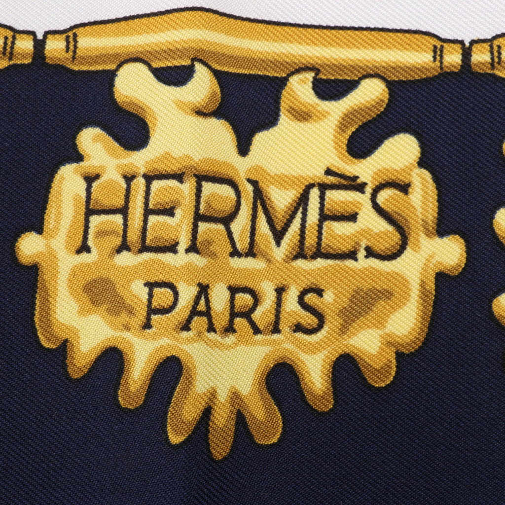 Hermès Carré 90 "LES CAVALIERS D'OR" Silk handkerchief in Navy Blue