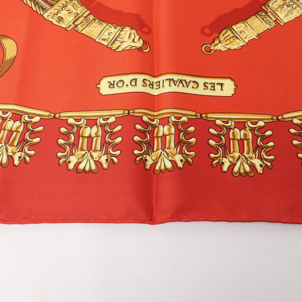 Hermès Carré 90 "LES CAVALIERS D'OR" Silk handkerchief in Red