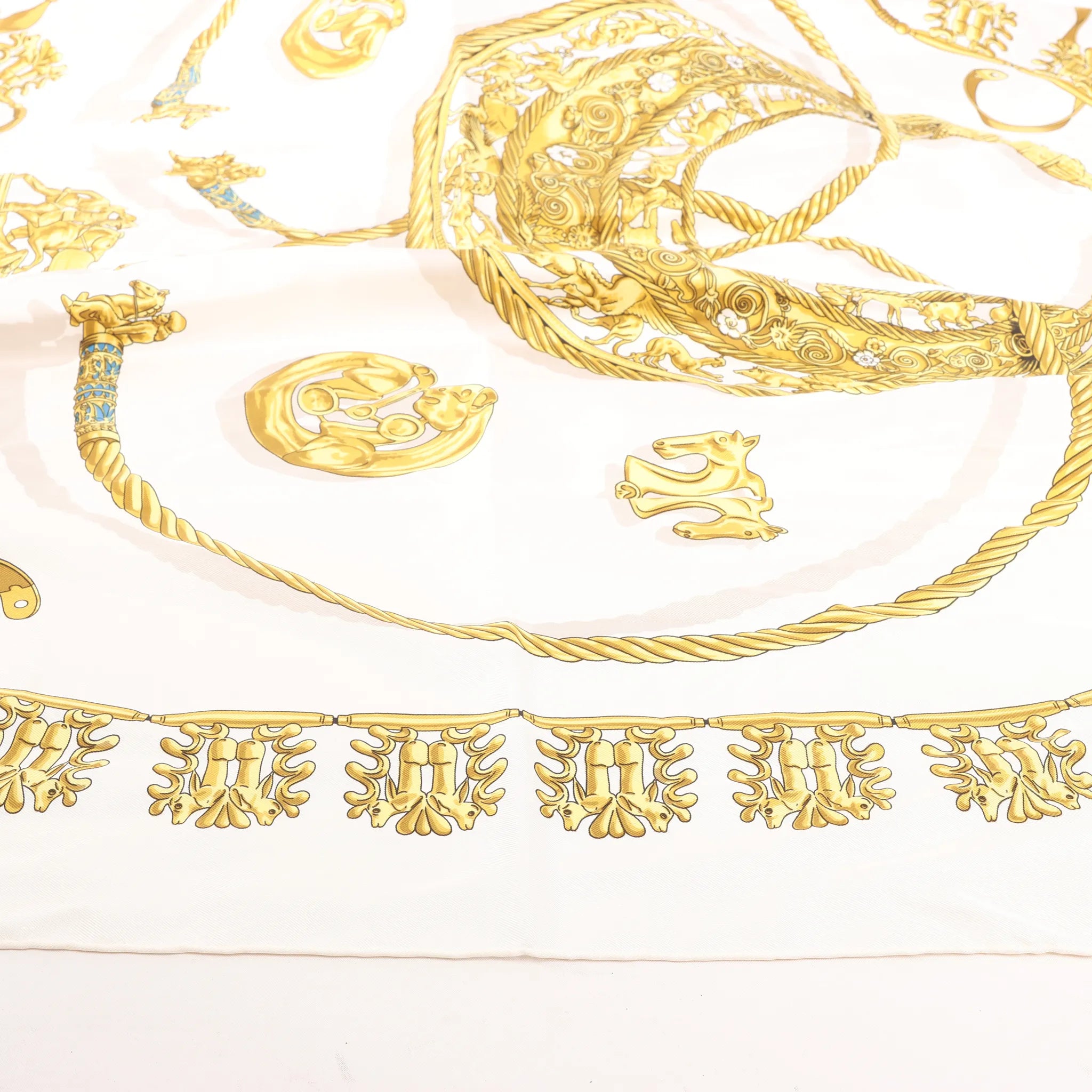 Hermès Carré 90 "LES CAVALIERS D'OR" Silk handkerchief in White