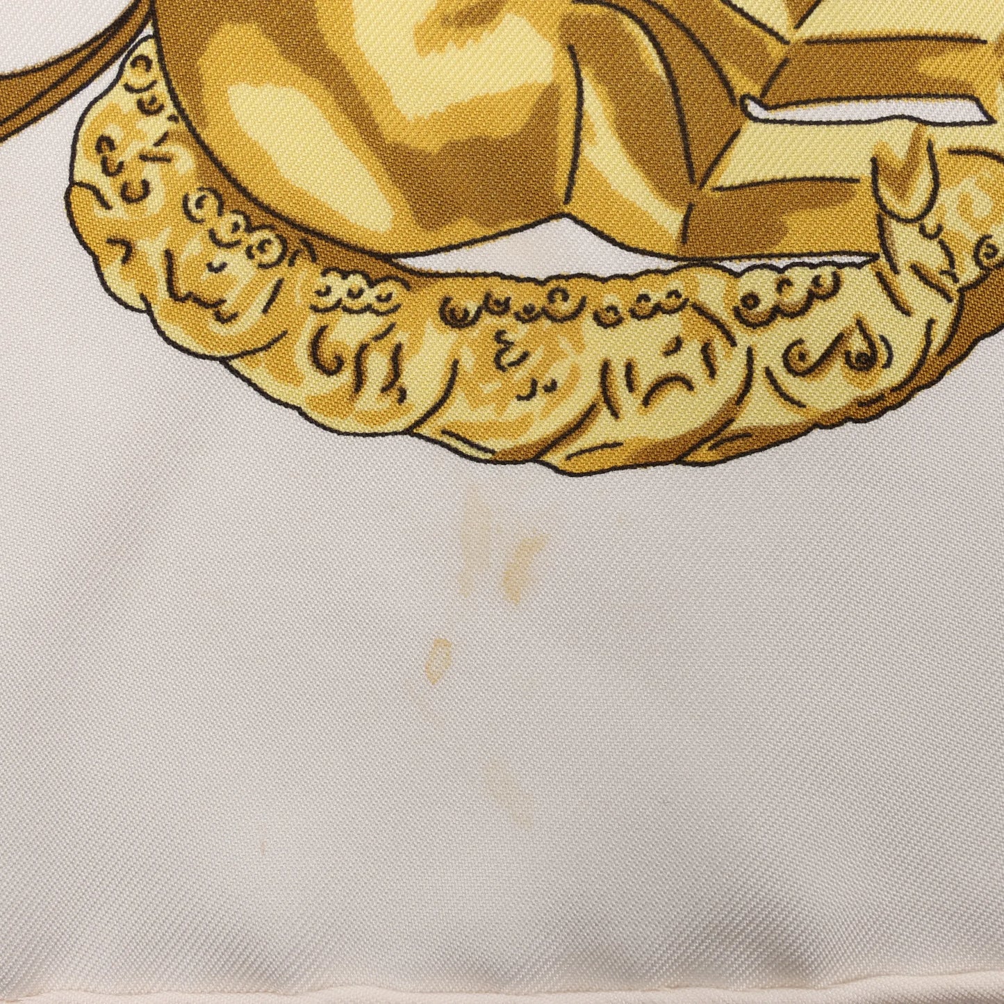 Hermès Carré 90 „LES CAVALIERS D'OR“ Seidentaschentuch in Weiß