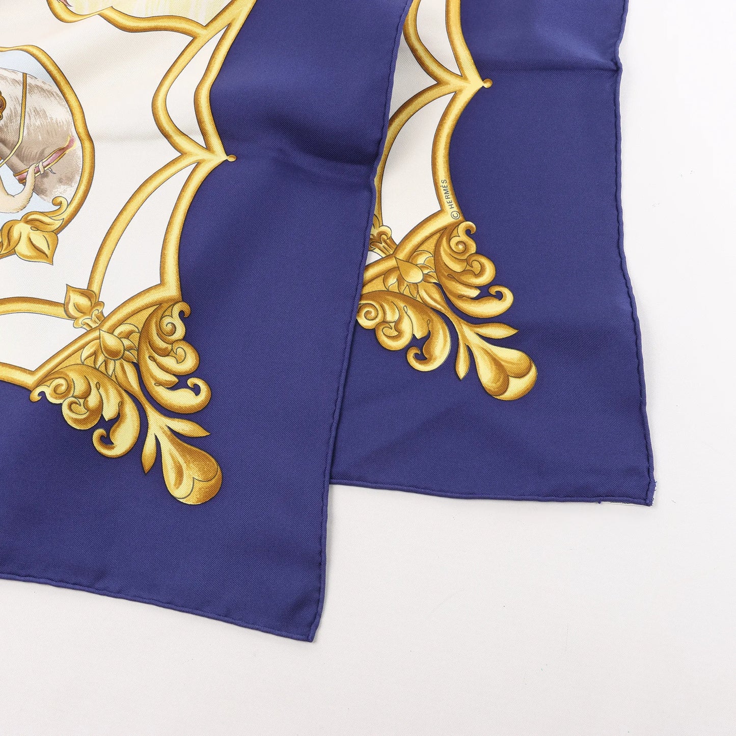 Hermès Carré 90 "LES CHEVAUX DES MOGHOLS" Silk handkerchief in Navy Blue