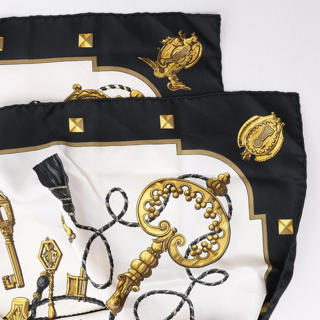 Hermès Carré 90 "LES CLES" Silk handkerchief in Black