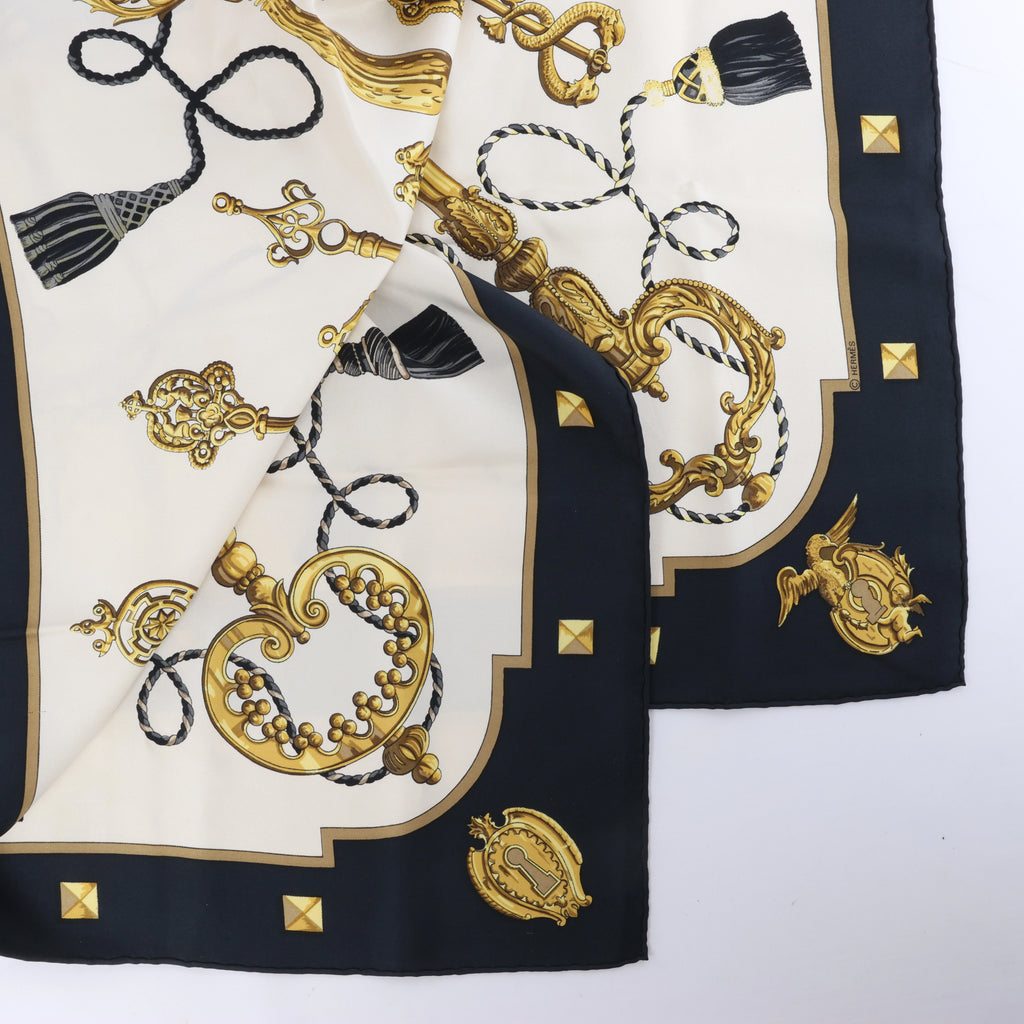 Hermès Carré 90 "LES CLES" Silk handkerchief in Black