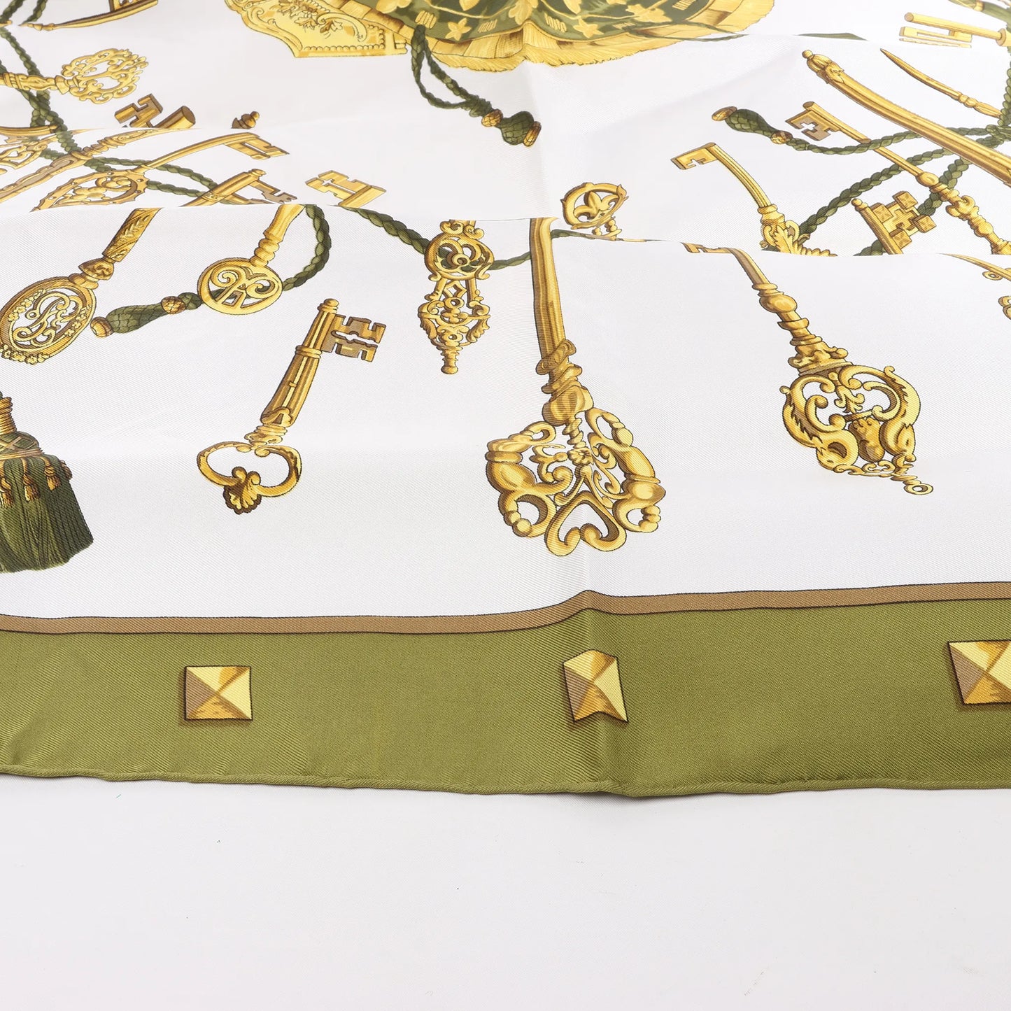 Hermès Carré 90 "LES CLES" Silk handkerchief in Khaki