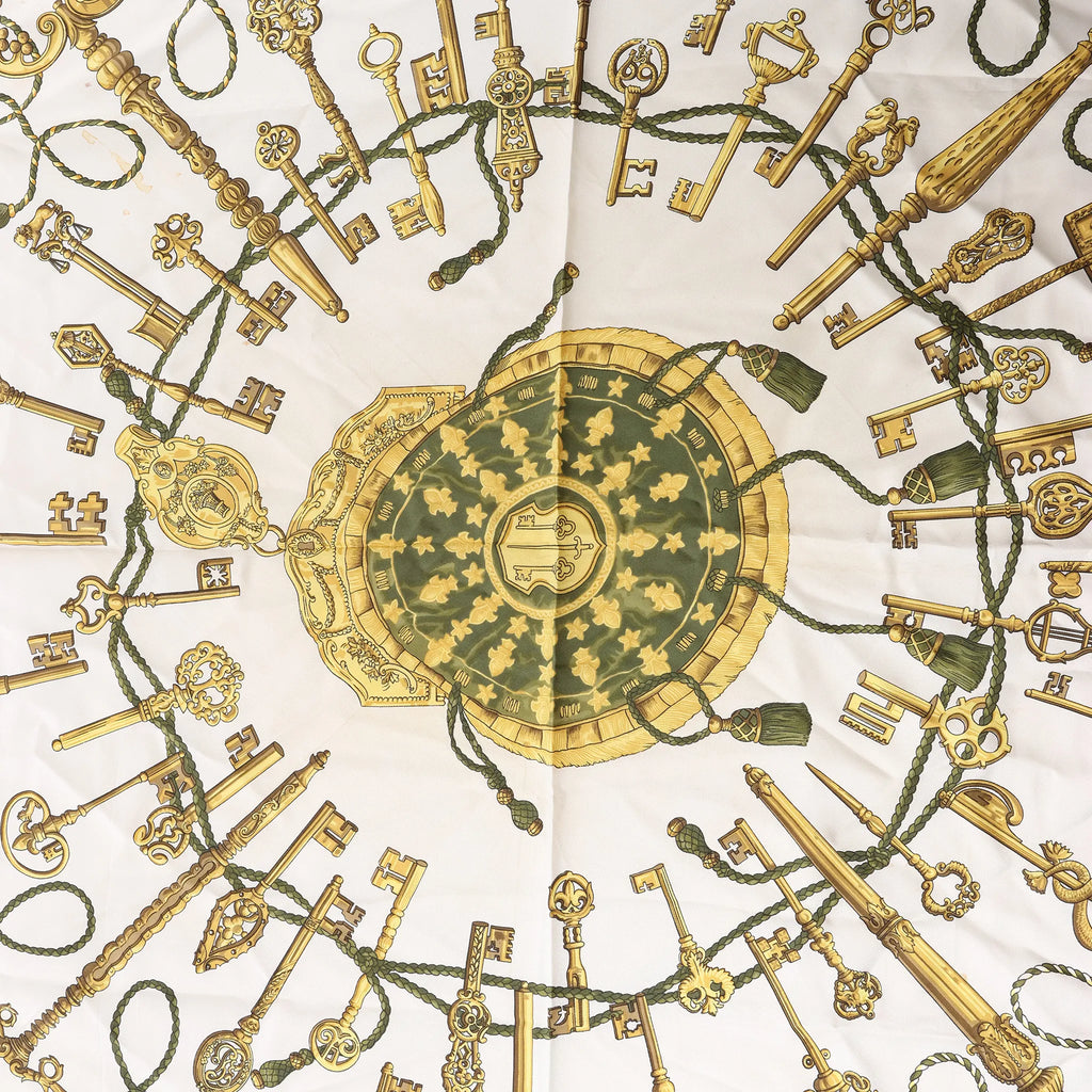 Hermès Carré 90 "LES CLES" Silk handkerchief in Green