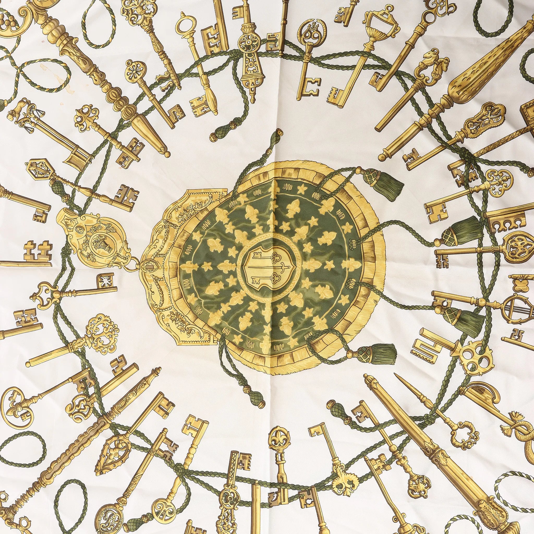 Hermès Carré 90 "LES CLES" Silk handkerchief in Green