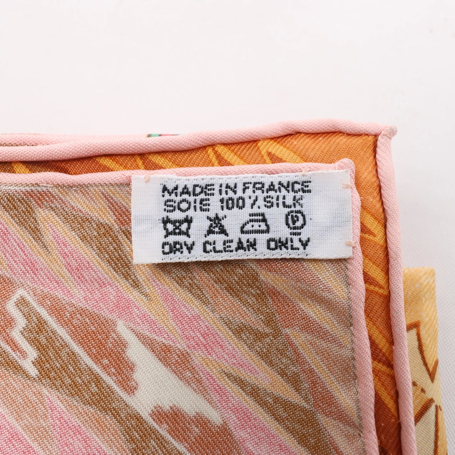 Hermès Carré 90 "LES DANSES DES INDIENS" Silk handkerchief in Pink