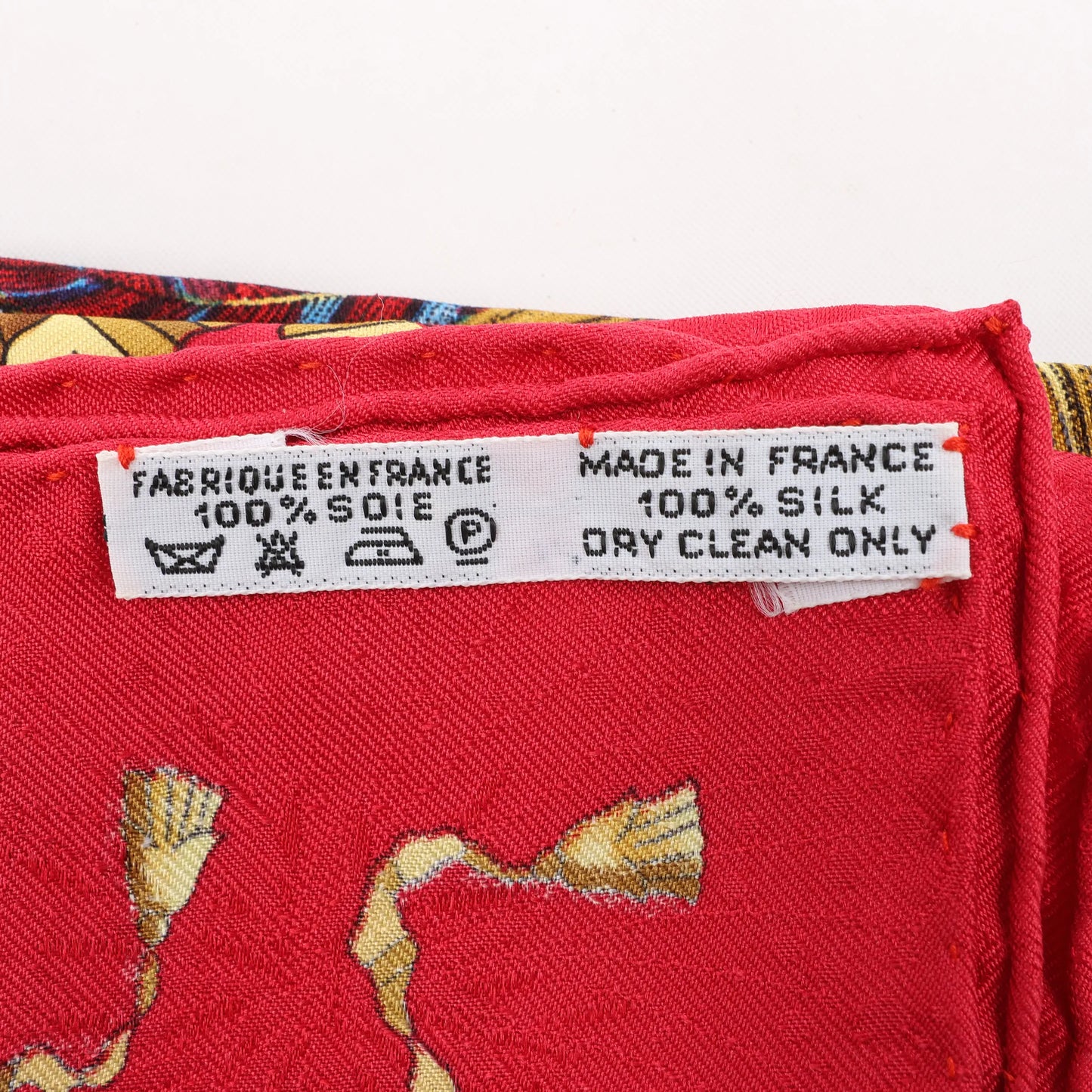 Hermès Carré 90 "LES FETES DU ROI SOLEIL" Silk handkerchief in Red