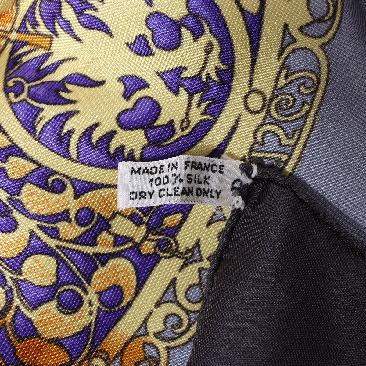 Hermès Carré 90 "LES MUSEROLLES" Silk handkerchief in Gray