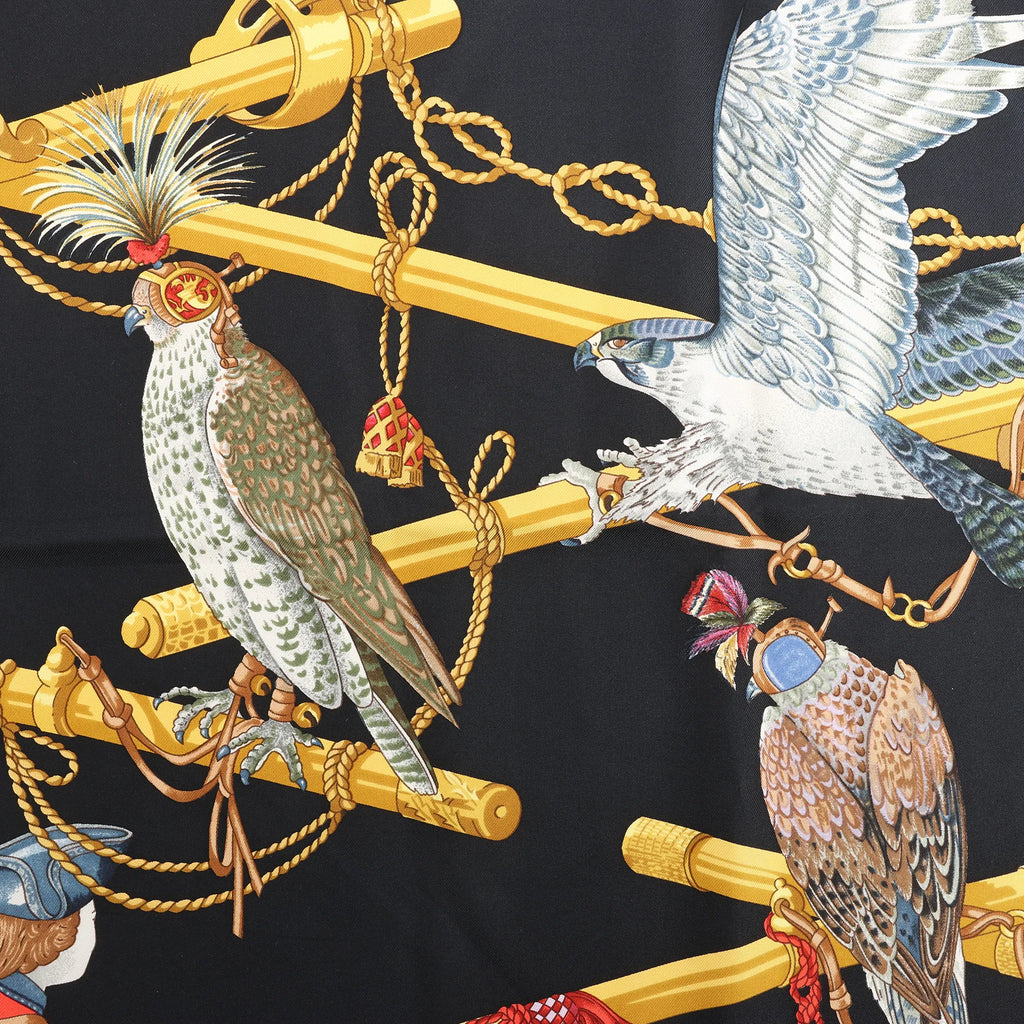 Hermès Carré 90 "LES OISEAUX DU ROY" Silk handkerchief in Black x Gold