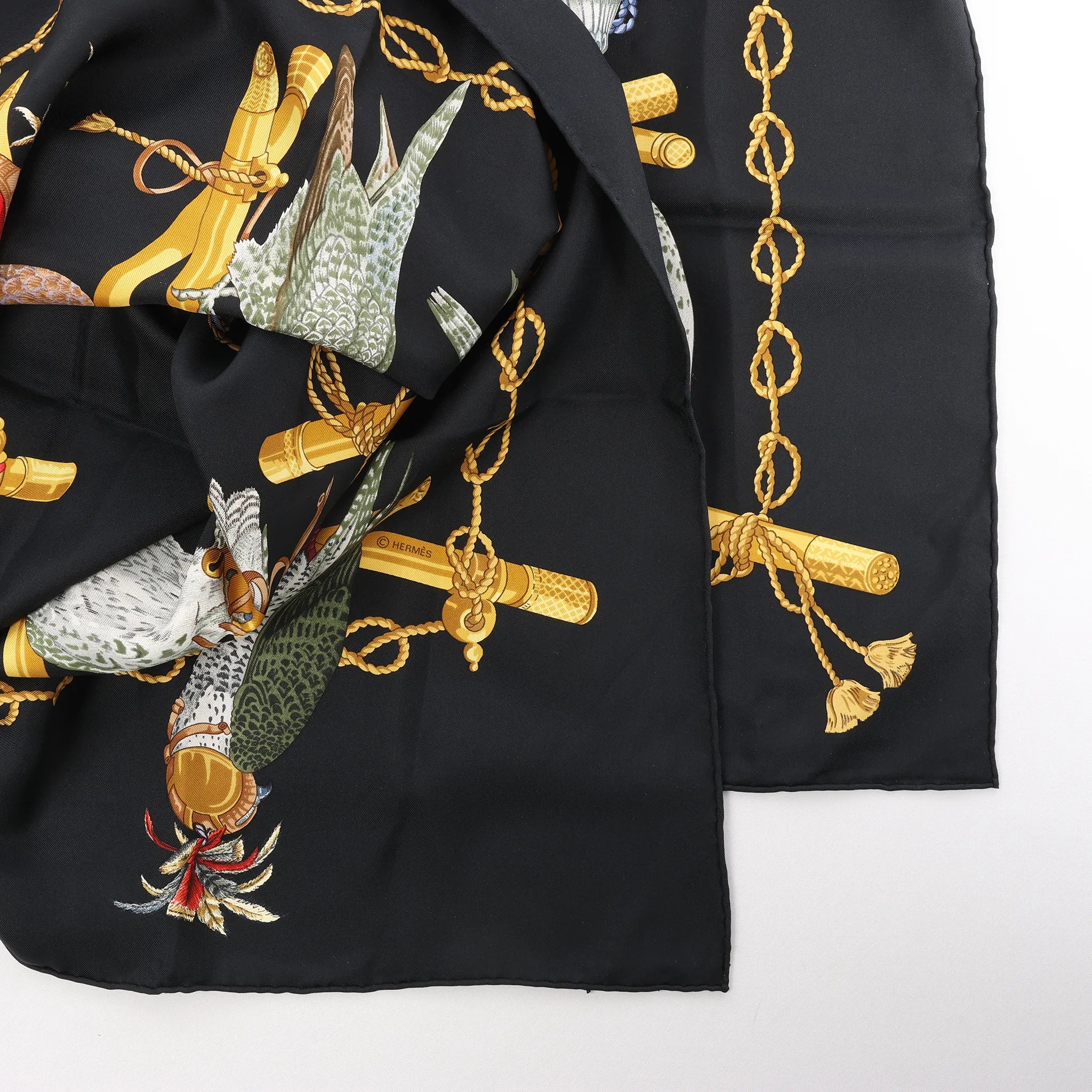 Hermès Carré 90 "LES OISEAUX DU ROY" Silk handkerchief in Black x Gold