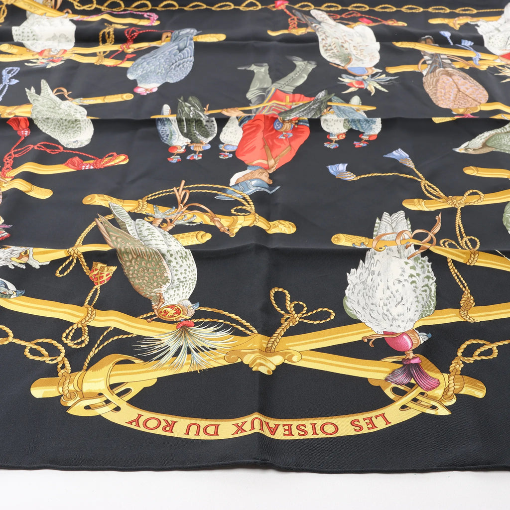 Hermès Carré 90 "LES OISEAUX DU ROY" Silk handkerchief in Black x Gold