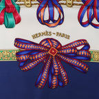 Hermès Carré 90 "LES RUBANS DU CHEVAL" Pañuelo de seda en Azul Marino