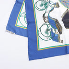 Pañuelo de seda Hermès Carré 90 "LES VOITURES A TRANSFORMATION" en azul