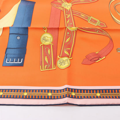 Hermès Carré 90 „LETTRES EQUESTRES“ Schal aus 100 % Seide in Orange