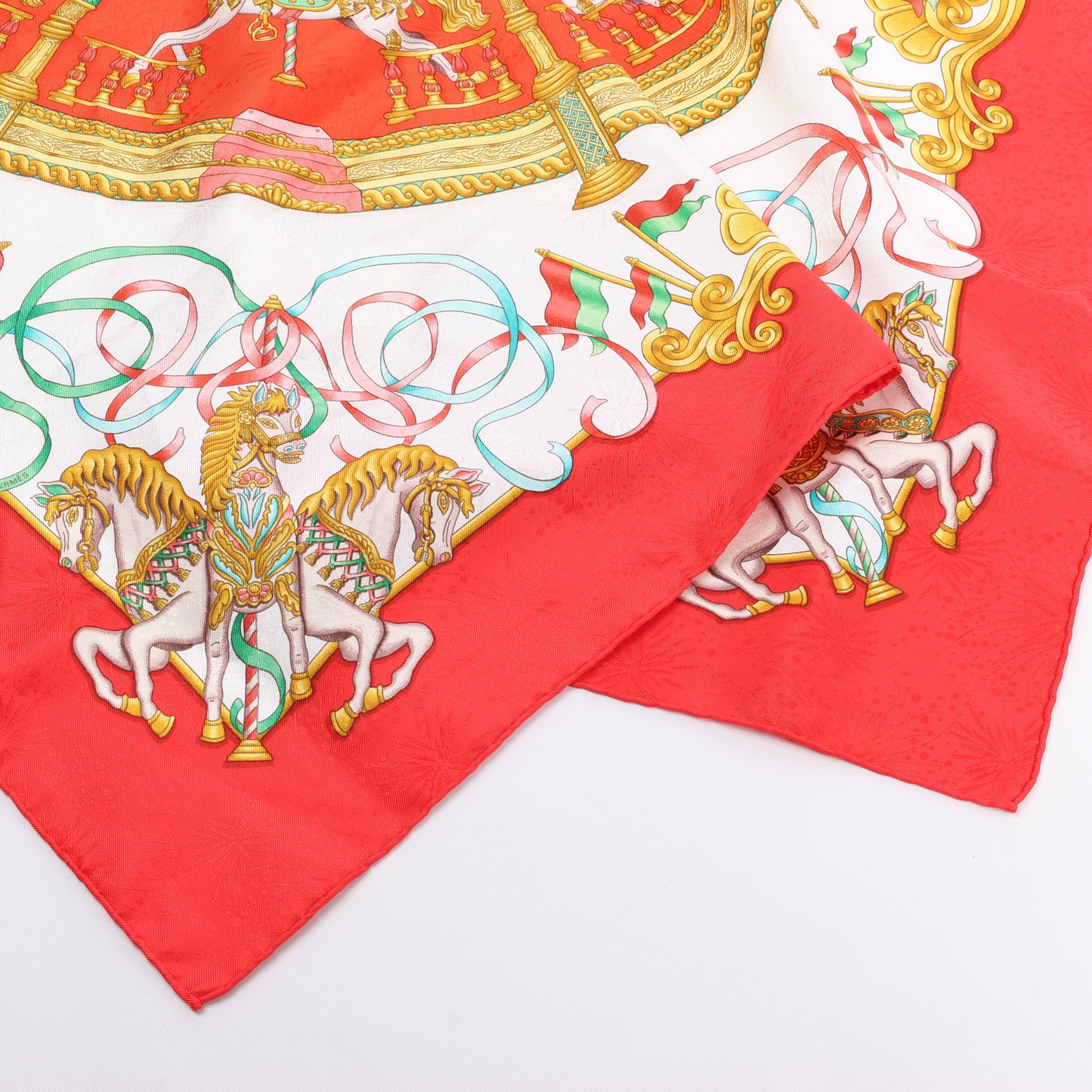 Carré Hermès Carré 90 « LUNAPARK » 100 % soie rouge