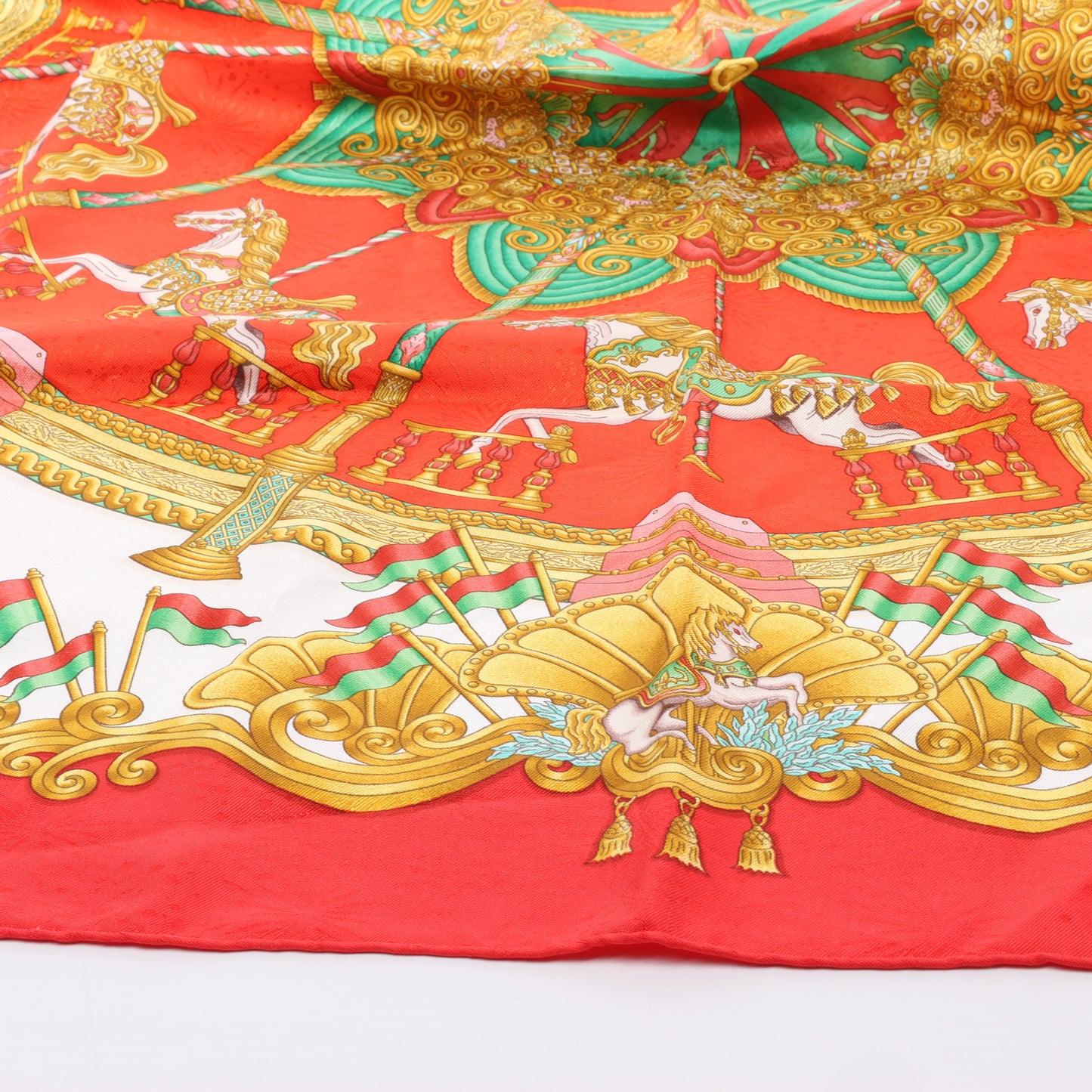Carré Hermès Carré 90 « LUNAPARK » 100 % soie rouge