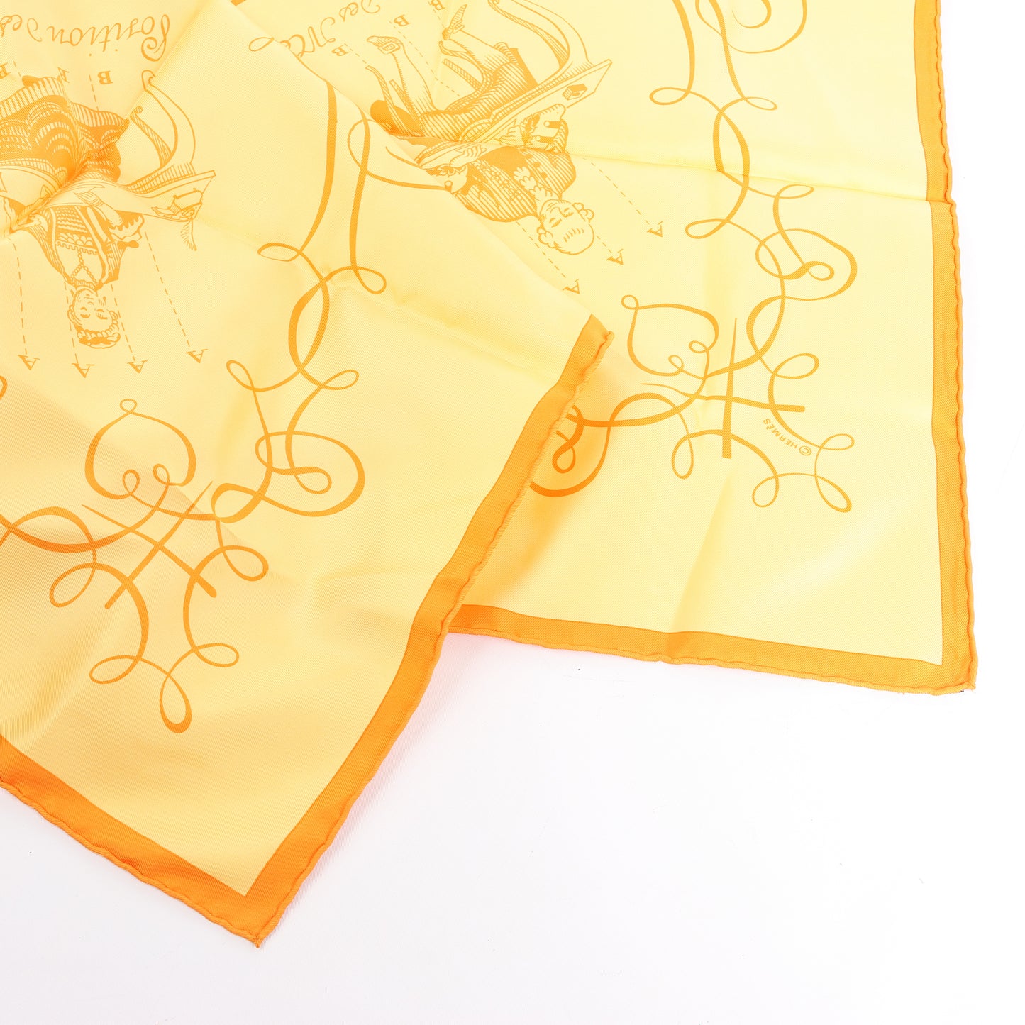 Hermès Carré 90 "L'ART D'ECRIRE" Mouchoir en soie en Jaune