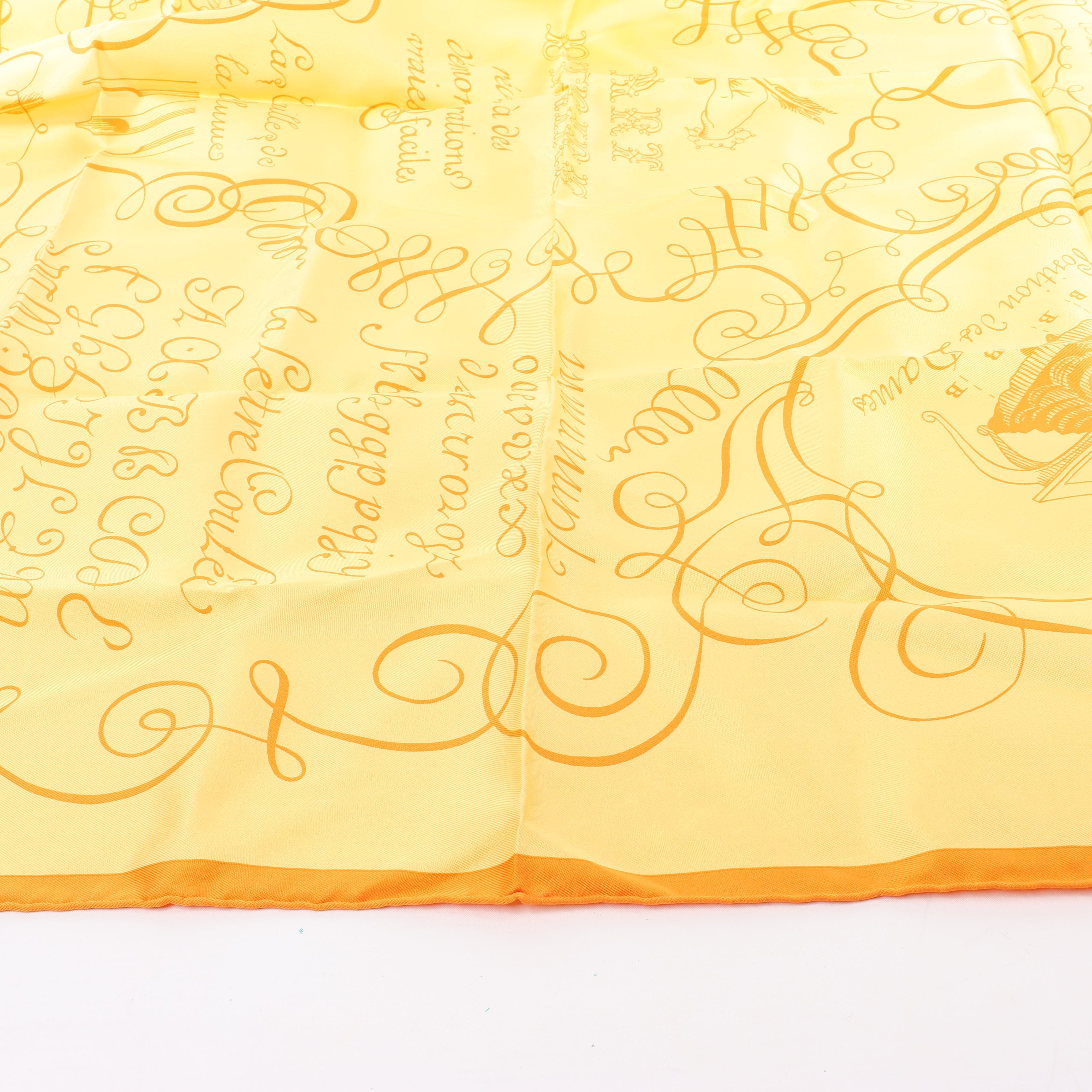 Hermès Carré 90 "L'ART D'ECRIRE" Silk handkerchief in Yellow