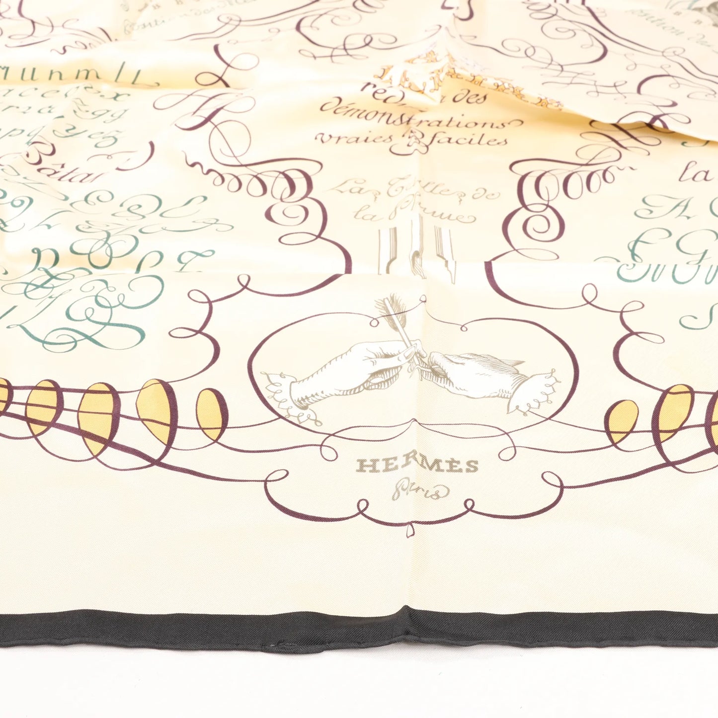 Hermès Carré 90 "L'ART D'ECRIRE" Silk handkerchief in Beige