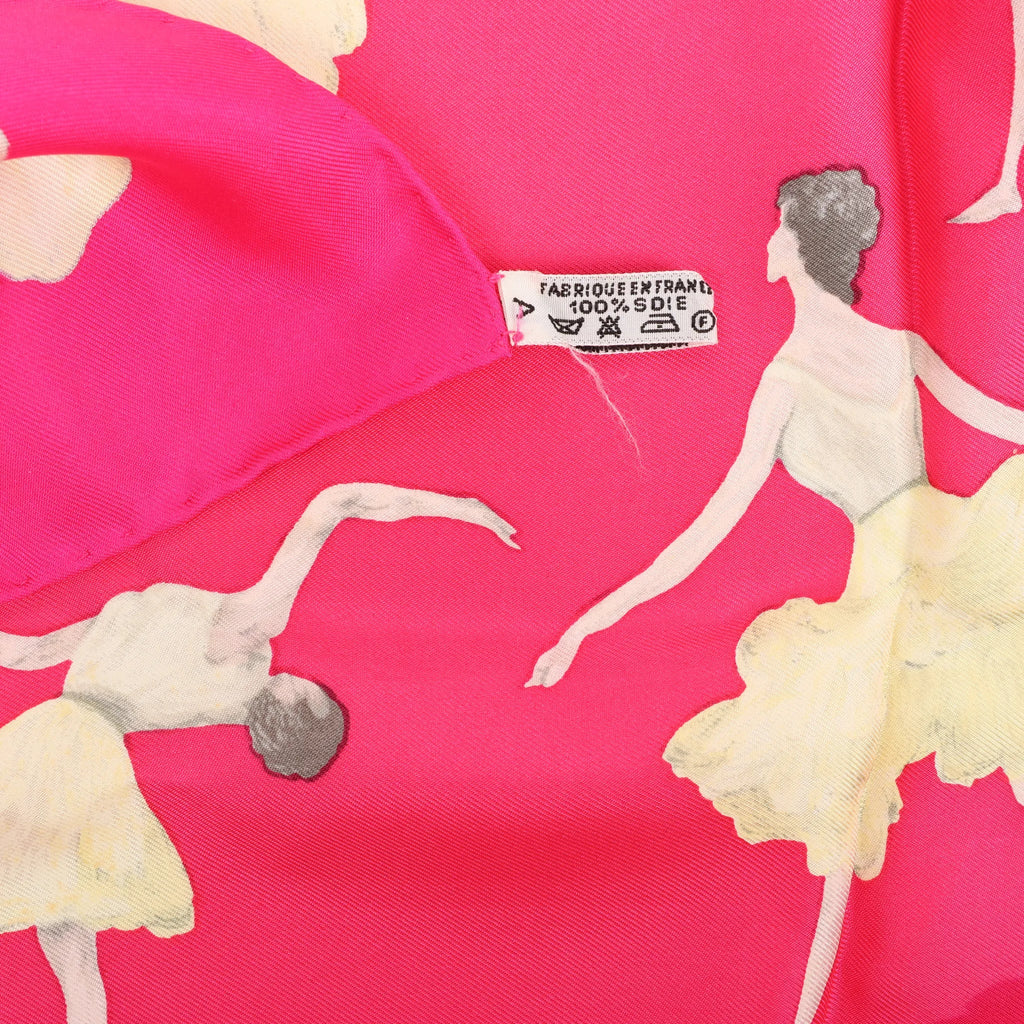 Hermès Carré 90 "La Dance ballet" Silk handkerchief in Pink