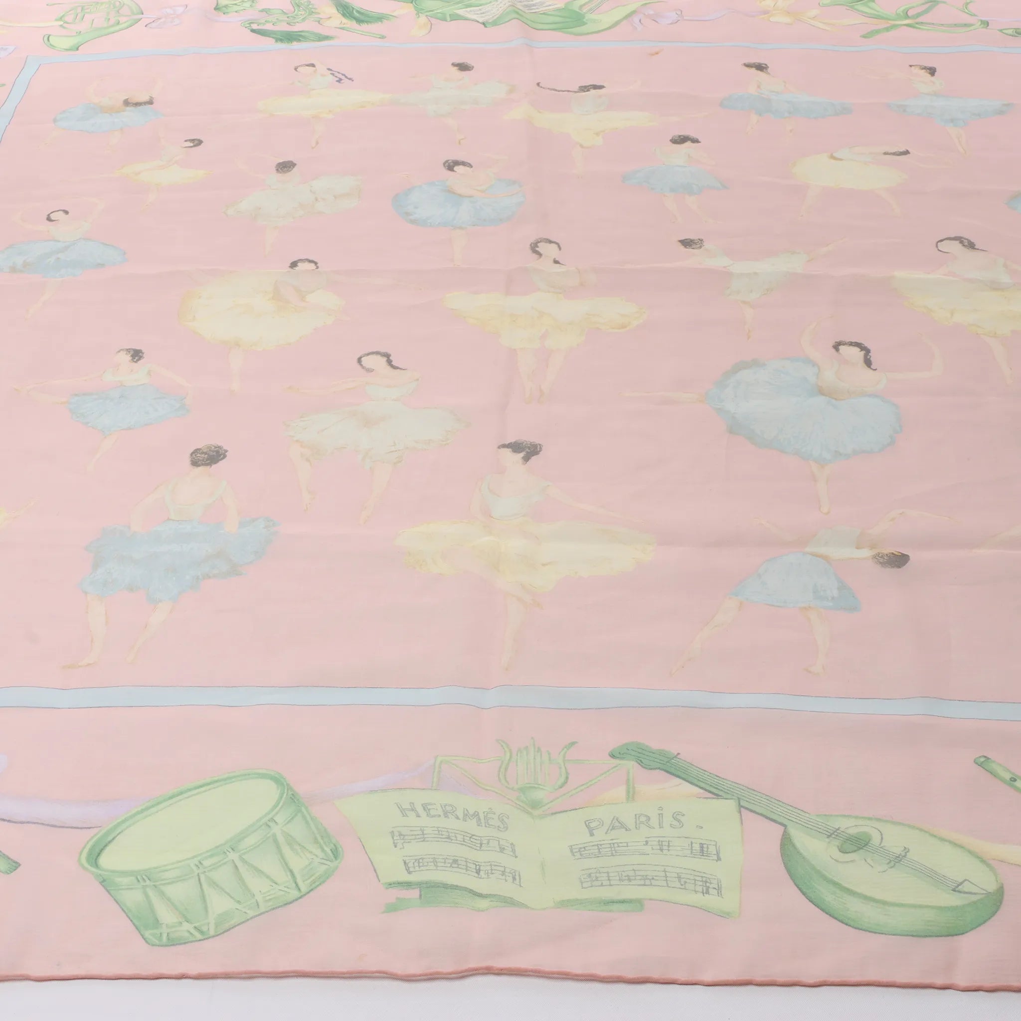 Hermès Carré 90 "La Dance ballet" Silk handkerchief in Pink