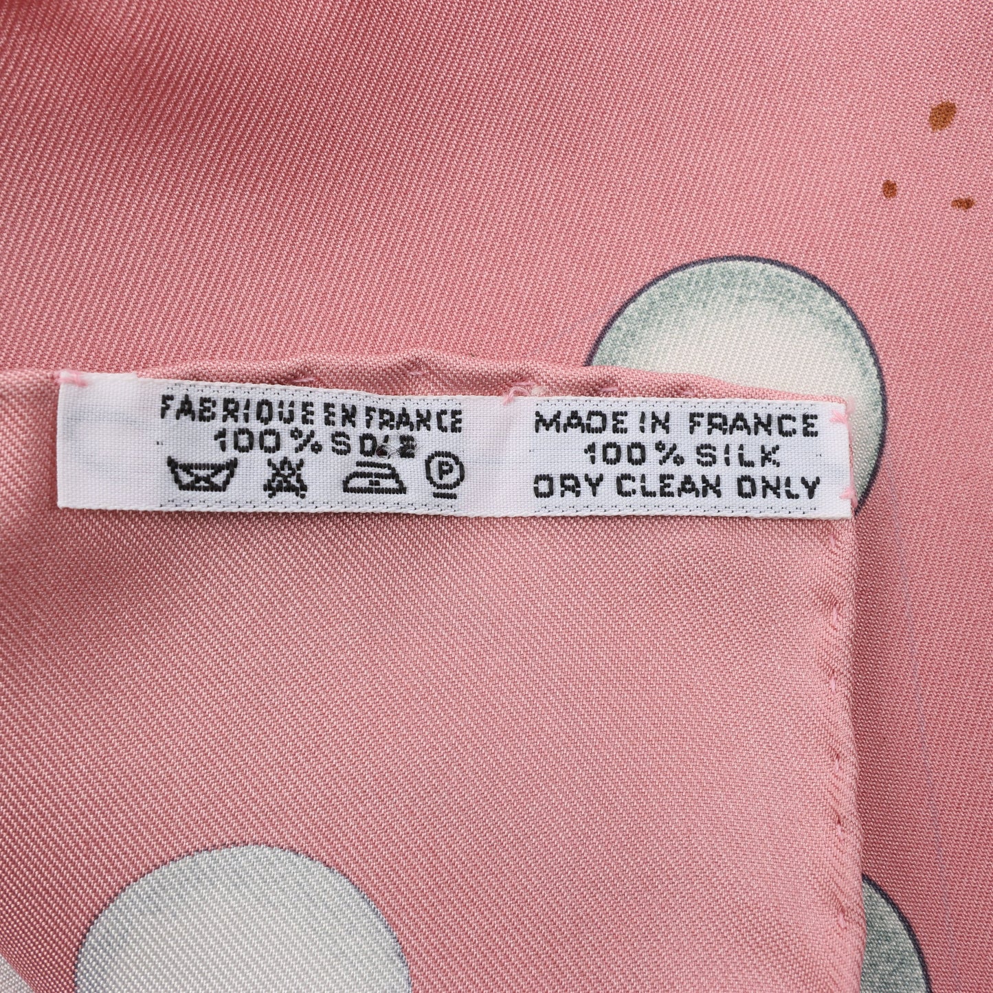 Hermès Carré 90 "La Musique Des Spheres" 100% Silk Scarf in Pink