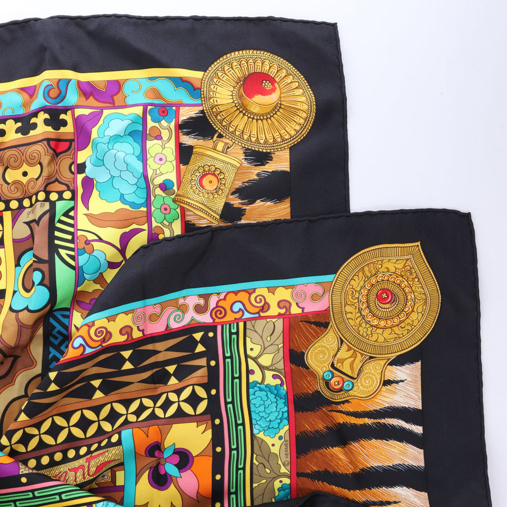 Hermès Carré 90 "La femme aux semelles de vent" Silk handkerchief in Brown x Black