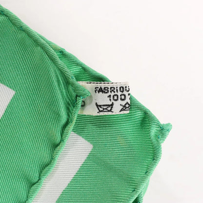 Hermès Carré 90 "Lapins Dans un Champ de blé" Silk handkerchief in Green