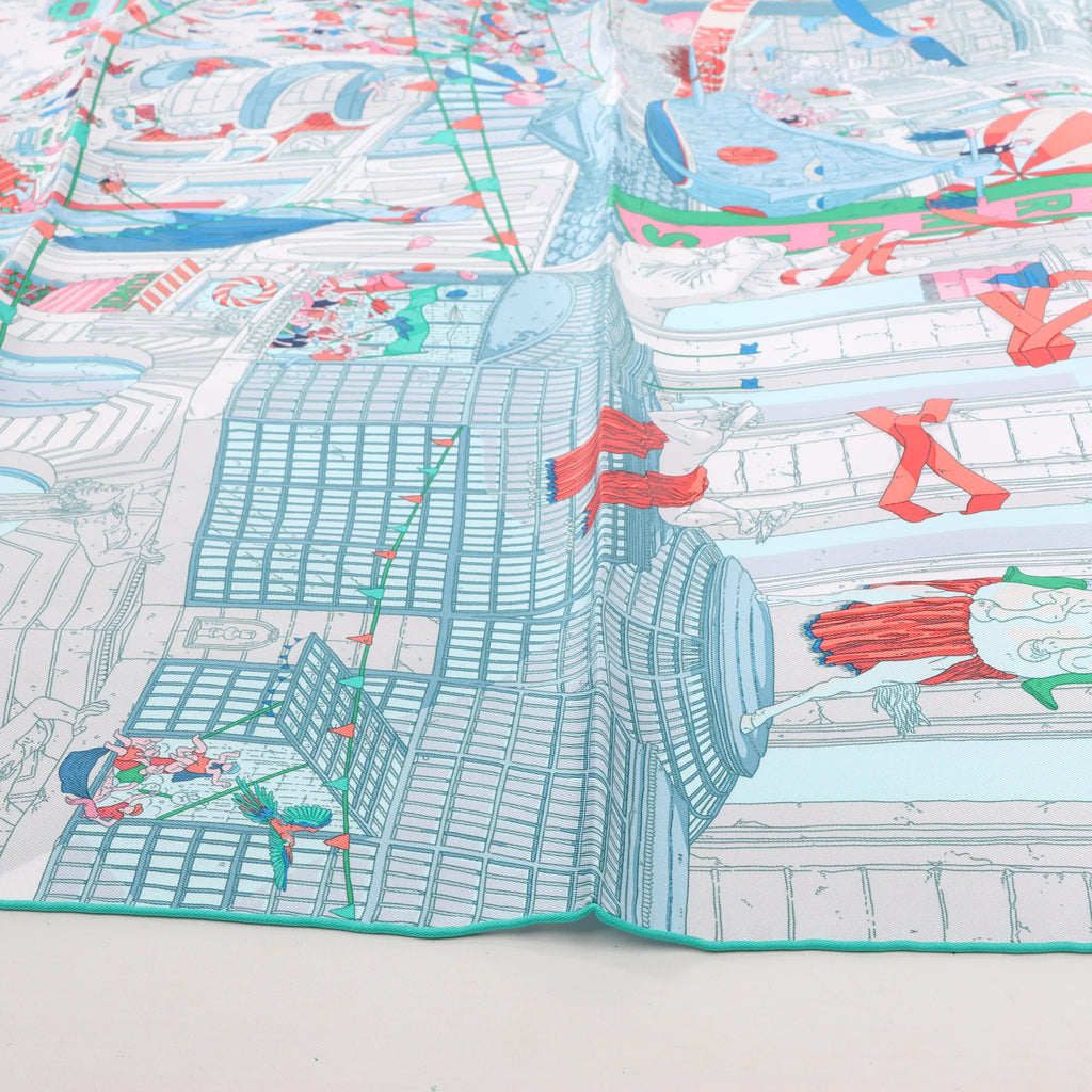 Hermès Carré 90 "Le Grand Prix du Faubourg" Silk handkerchief in Blue