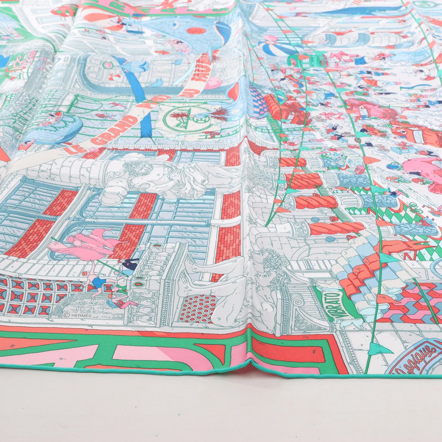 Hermès Carré 90 "Le Grand Prix du Faubourg" Mouchoir en soie en Bleu