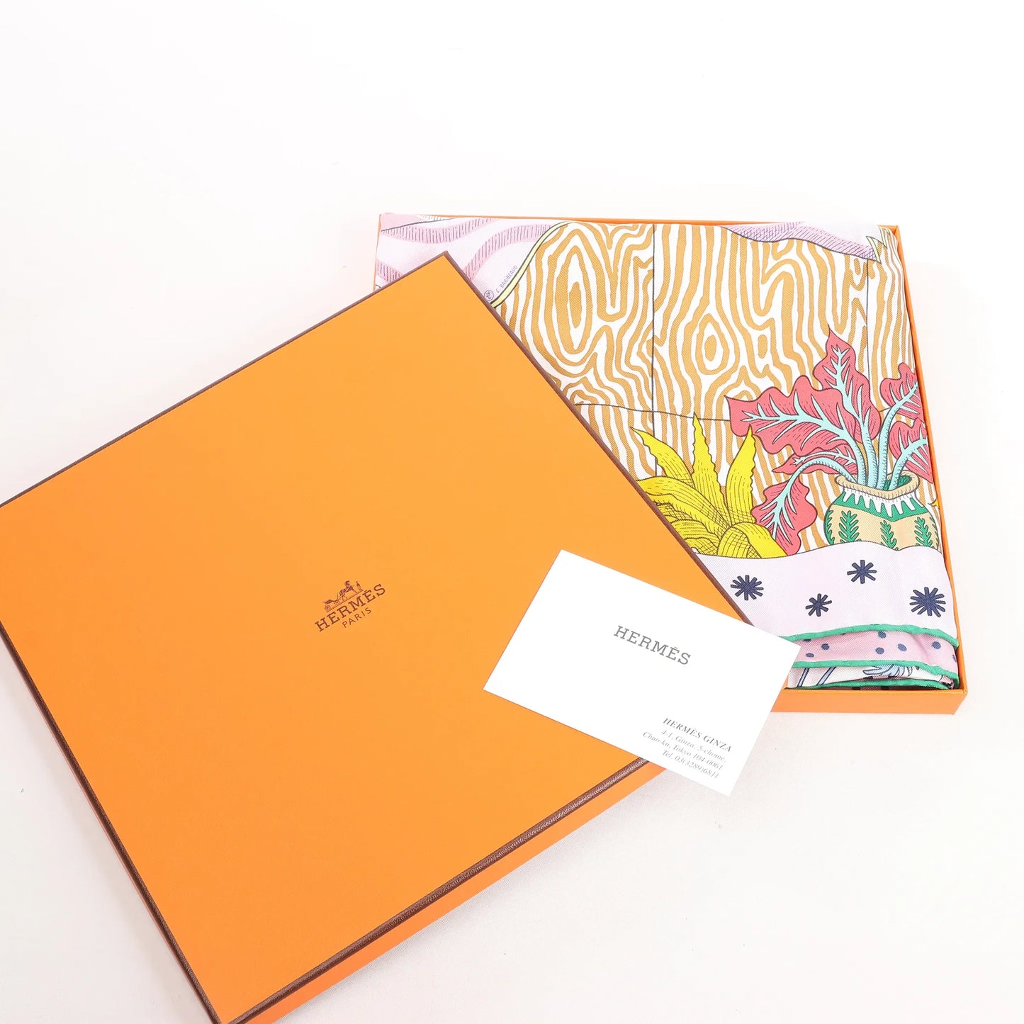 Hermès Carré 90 "Le Premier Chant" Silk handkerchief in Pink