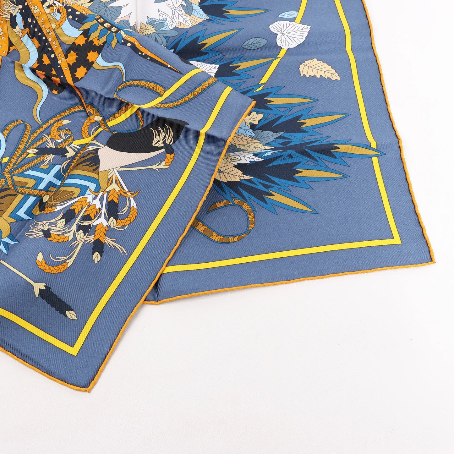 Hermès Carré 90 "Le Sacre des Saisons" Silk handkerchief in Gray