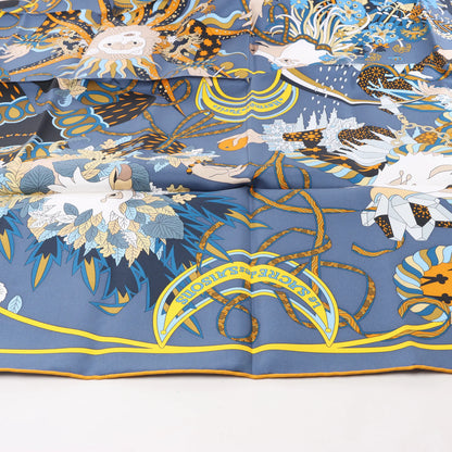 Hermès Carré 90 "Le Sacre des Saisons" Silk handkerchief in Gray