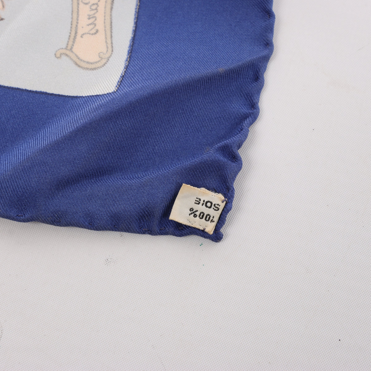 Hermès Carré 90 "Les Jardiniers du Roy" Silk handkerchief in Blue