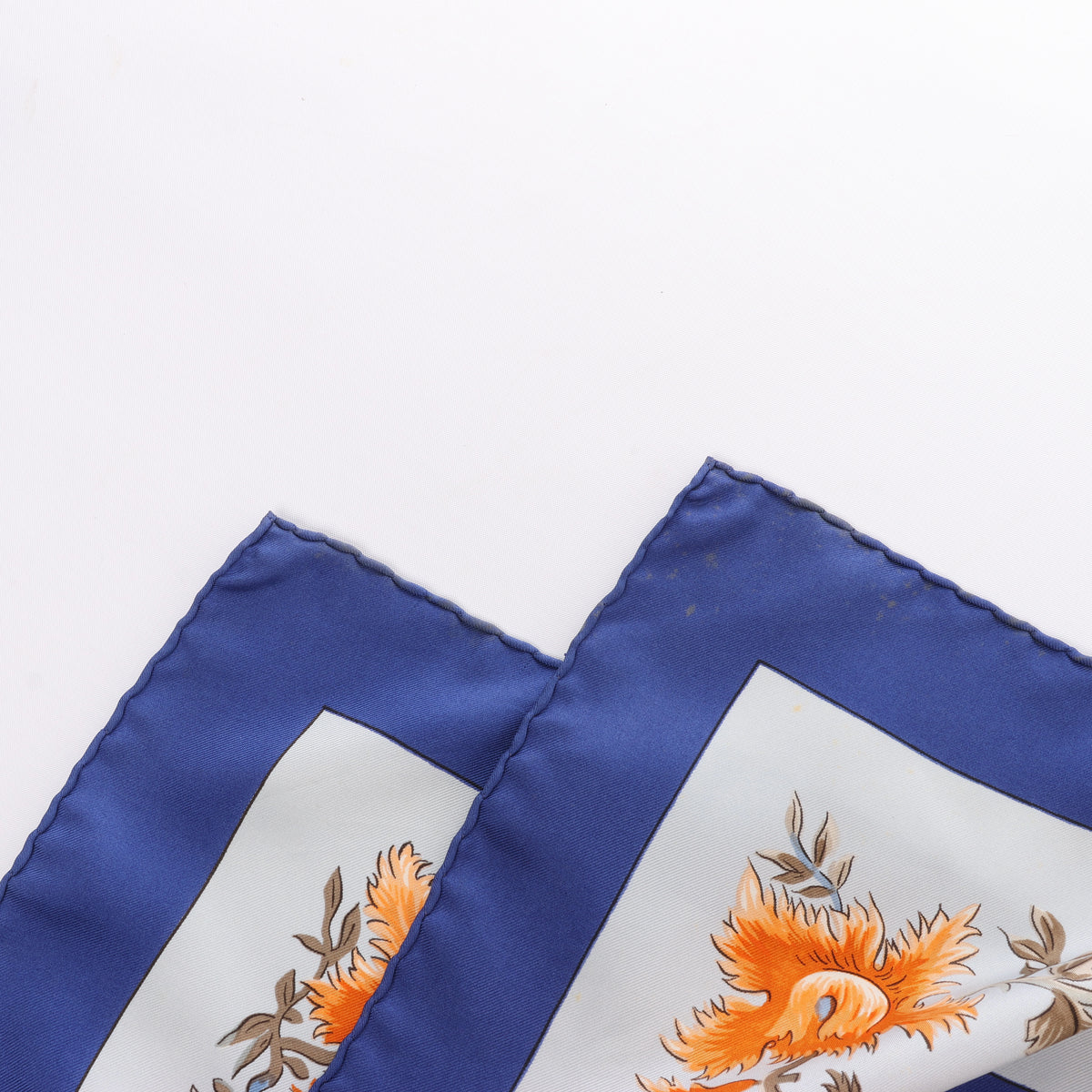 Hermès Carré 90 "Les Jardiniers du Roy" Silk handkerchief in Blue