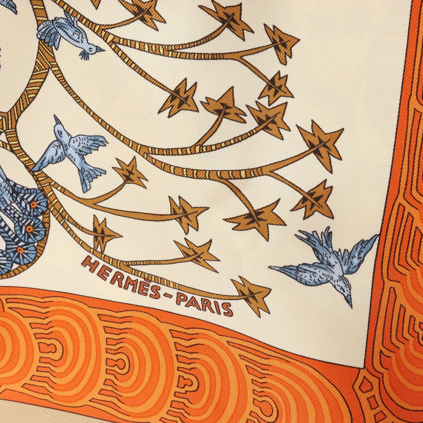 Hermès Carré 90 "Les Legendes de L'Arbre" Silk handkerchief in Beige