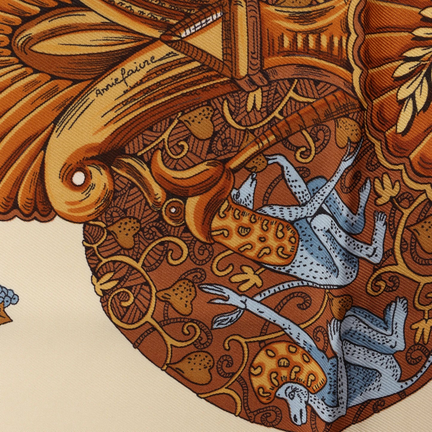 Hermès Carré 90 "Les Legendes de L'Arbre" Silk handkerchief in Beige