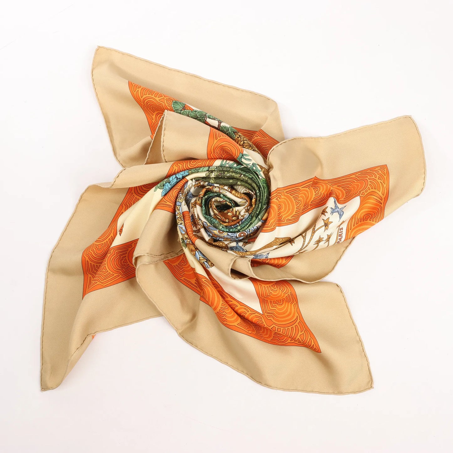 Hermès Carré 90 "Les Legendes de L'Arbre" Silk handkerchief in Beige