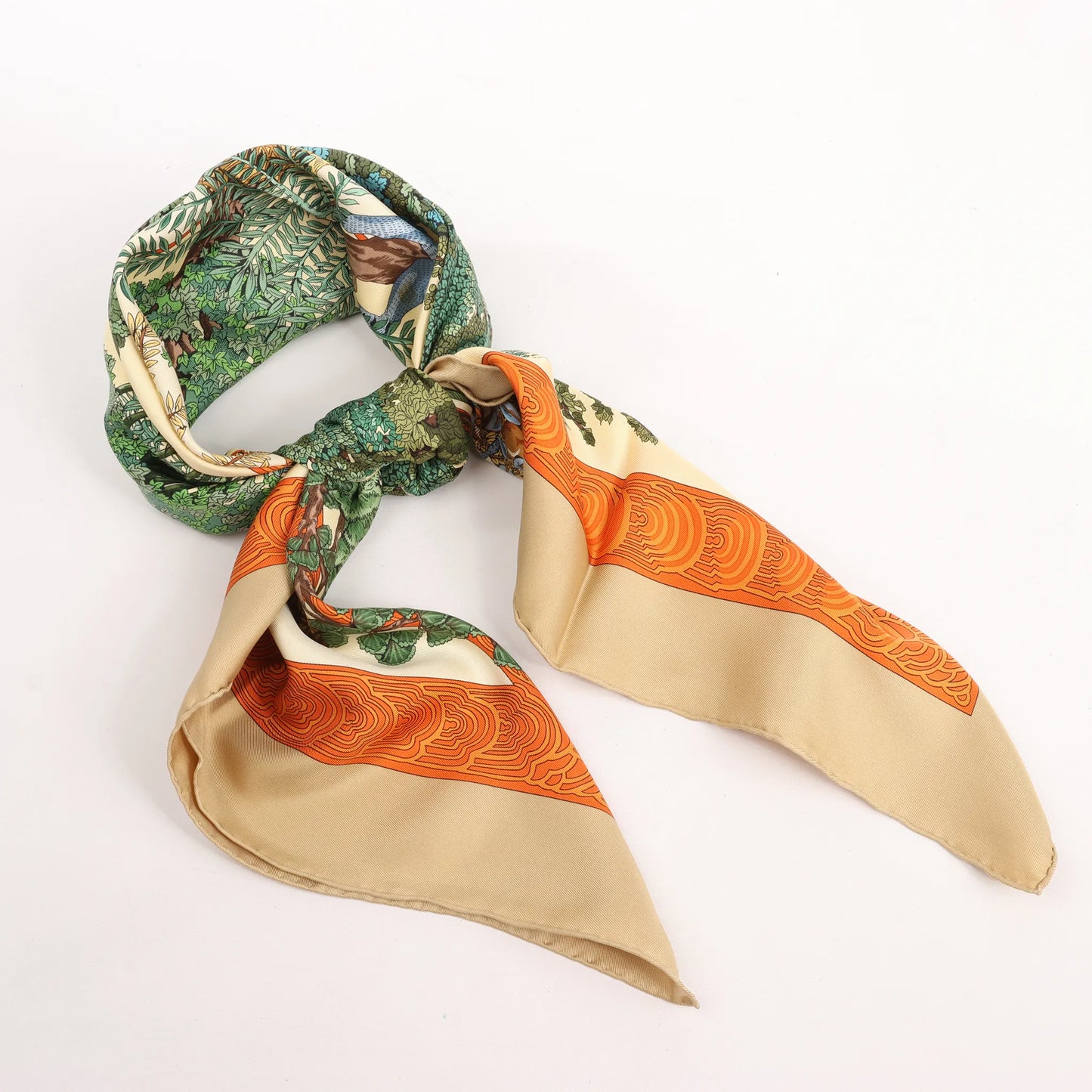 Hermès Carré 90 "Les Legendes de L'Arbre" Silk handkerchief in Beige