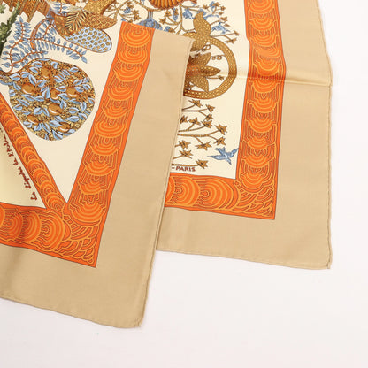 Hermès Carré 90 "Les Legendes de L'Arbre" Silk handkerchief in Beige