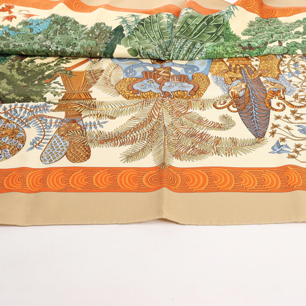 Hermès Carré 90 "Les Legendes de L'Arbre" Silk handkerchief in Beige