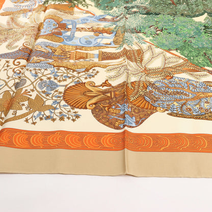 Hermès Carré 90 "Les Legendes de L'Arbre" Silk handkerchief in Beige