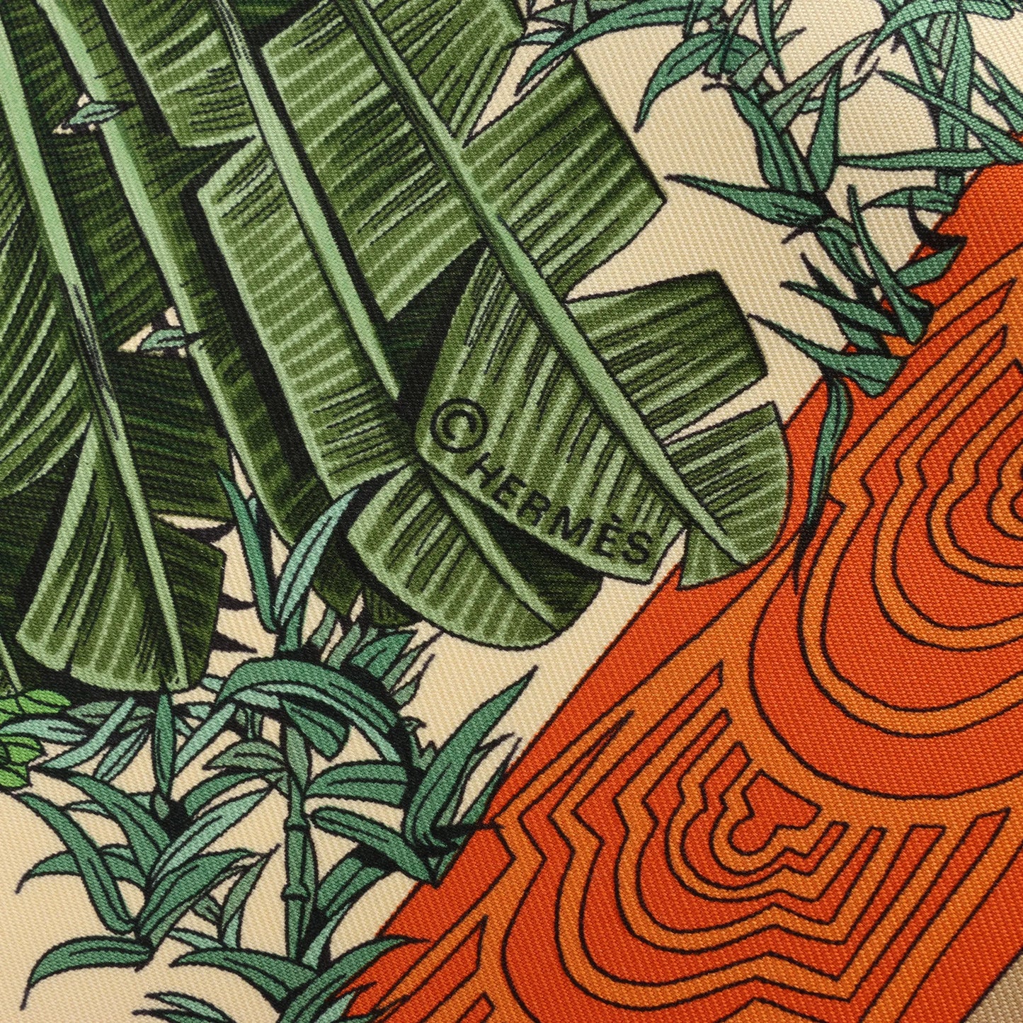 Hermès Carré 90 "Les Legendes de L'Arbre" Silk handkerchief in Beige